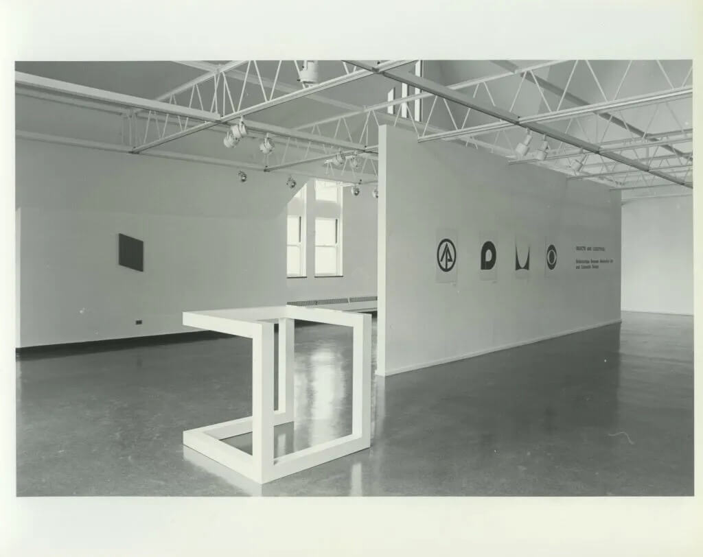 越简单的设计越好?警惕极简主义被扁平化为教条式的风格和“好品味”的标志